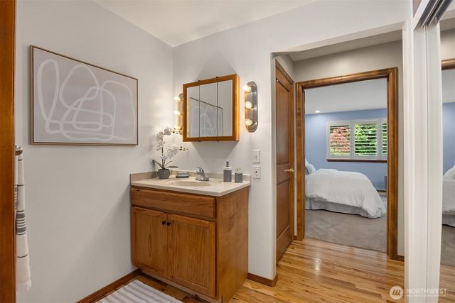 24390 Mount Washington View Lane NW, Poulsbo, WA 98370