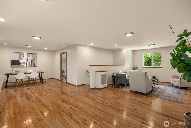 24390 Mount Washington View Lane NW, Poulsbo, WA 98370
