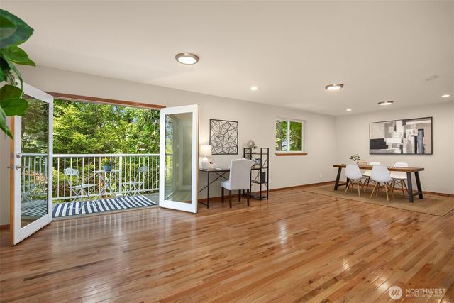 24390 Mount Washington View Lane NW, Poulsbo, WA 98370