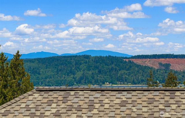 24390 Mount Washington View Lane NW, Poulsbo, WA 98370