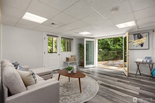 24390 Mount Washington View Lane NW, Poulsbo, WA 98370