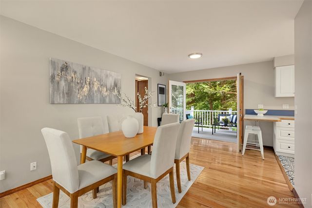 24390 Mount Washington View Lane NW, Poulsbo, WA 98370
