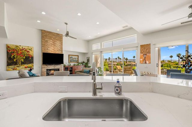 670 Mesa Grande Drive, Palm Desert, CA 92211