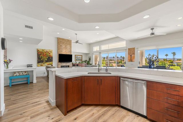 670 Mesa Grande Drive, Palm Desert, CA 92211