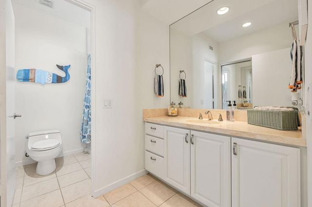 670 Mesa Grande Drive, Palm Desert, CA 92211