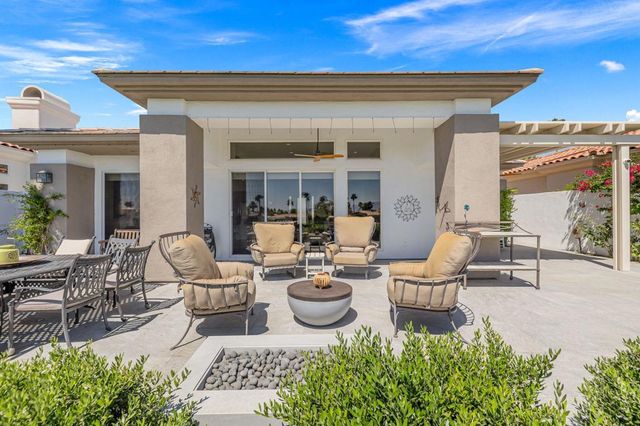 670 Mesa Grande Drive, Palm Desert, CA 92211