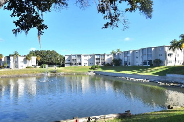 948 VIRGINIA STREET 107, Dunedin, FL 34698