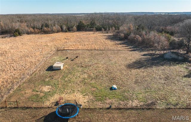 55ac. 29900 Pelican Drive, Lebanon, MO 65536