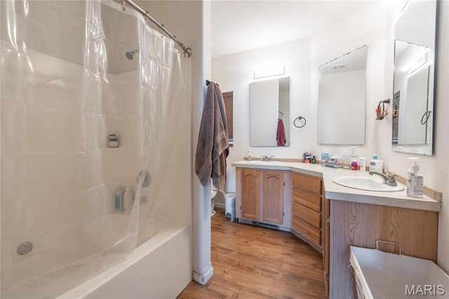 55ac. 29900 Pelican Drive, Lebanon, MO 65536