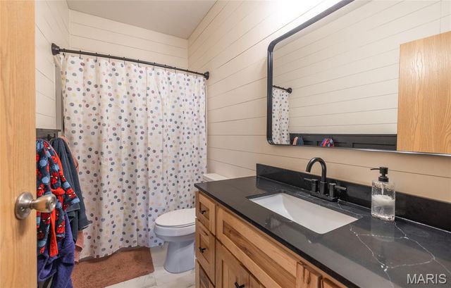 55ac. 29900 Pelican Drive, Lebanon, MO 65536