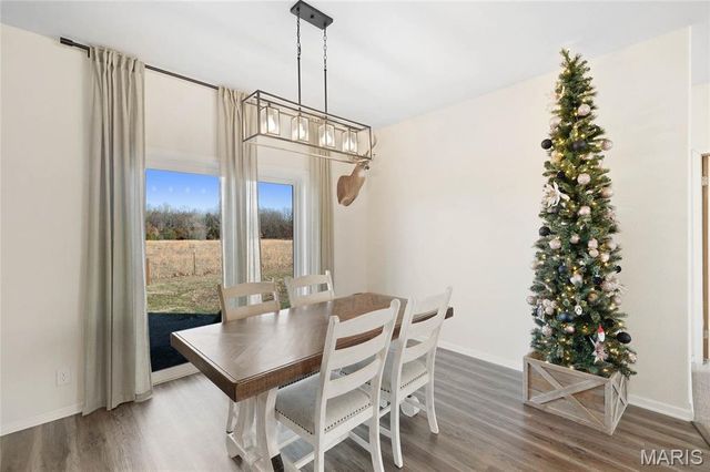 55ac. 29900 Pelican Drive, Lebanon, MO 65536