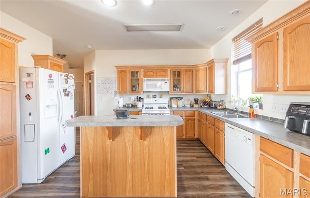 55ac. 29900 Pelican Drive, Lebanon, MO 65536