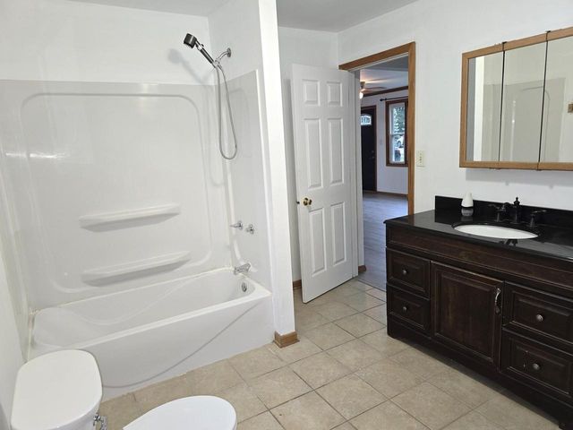 166 W School STREET, Twin Lakes, WI 53181