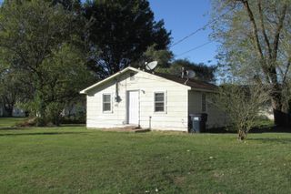 627 E Third Street, Marshfield, MO 65706