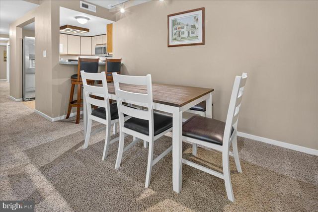 1 ACADEMY CT, Pennington, NJ 08534