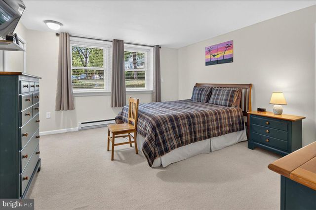 1 ACADEMY CT, Pennington, NJ 08534