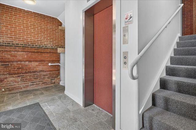 1 ACADEMY CT, Pennington, NJ 08534