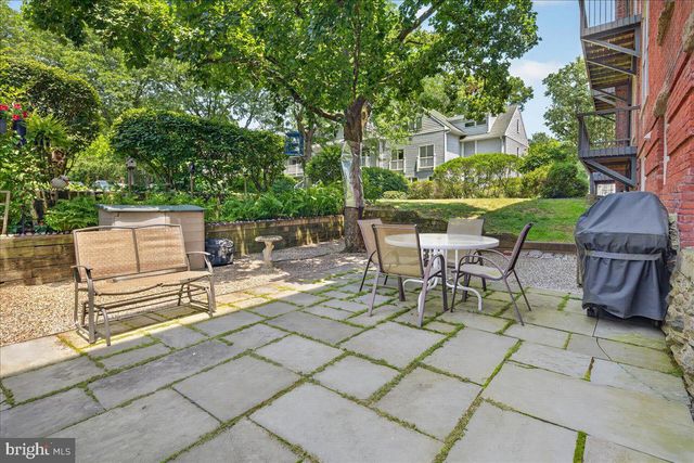 1 ACADEMY CT, Pennington, NJ 08534