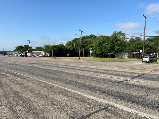 100 Brewster Street, Waco, TX 76706