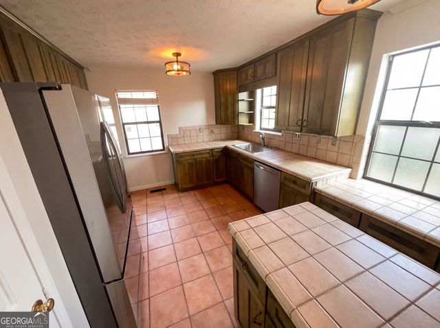 3181 Cedardale Drive, Douglasville, GA 30135