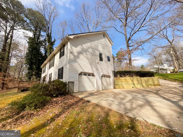 3181 Cedardale Drive, Douglasville, GA 30135