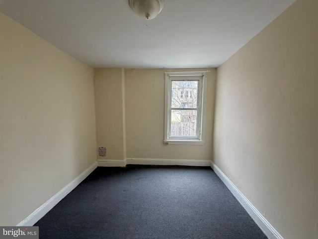 3205 PEARL ST, Philadelphia, PA 19104