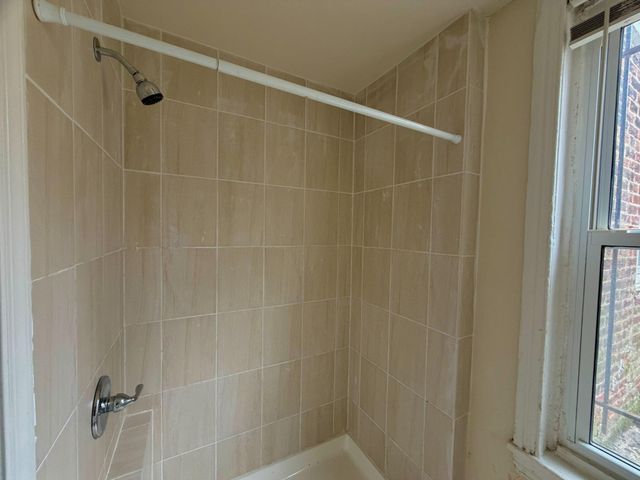 3205 PEARL ST, Philadelphia, PA 19104