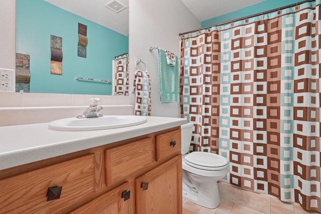 1165 7th Avenue W, West Fargo, ND 58078