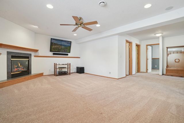 1165 7th Avenue W, West Fargo, ND 58078