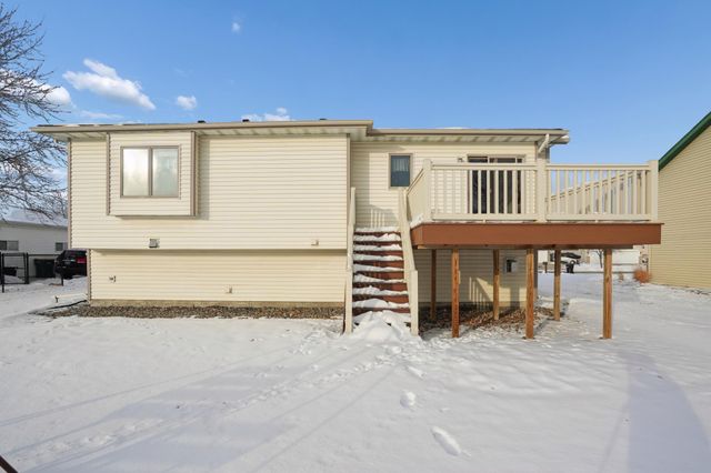 1165 7th Avenue W, West Fargo, ND 58078