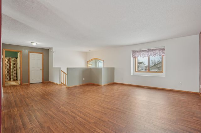 1165 7th Avenue W, West Fargo, ND 58078