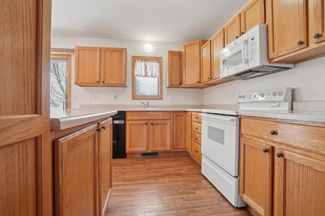 1165 7th Avenue W, West Fargo, ND 58078