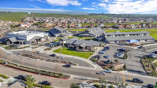 4240 Hillside Road, Madera, CA 93636