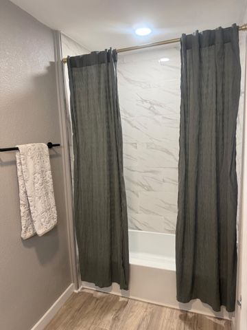 328 N Taylor Street, Gainesville, TX 76240