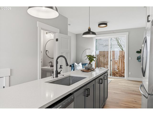 6224 Ne 11TH Ave, Portland, OR 97211