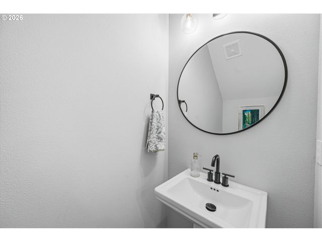 6224 Ne 11TH Ave, Portland, OR 97211