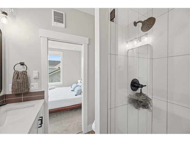 6224 Ne 11TH Ave, Portland, OR 97211