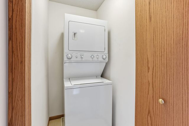 1336 Crown Oaks Drive, Spring Lake Park, MN 55432