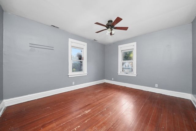 1017 MCALISTER Avenue, North Chicago, IL 60064