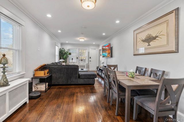 9 George Street lower, Glen Cove, NY 11542