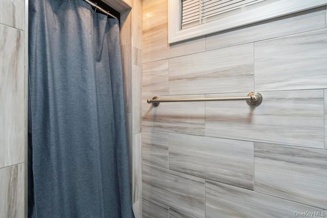 9 George Street lower, Glen Cove, NY 11542