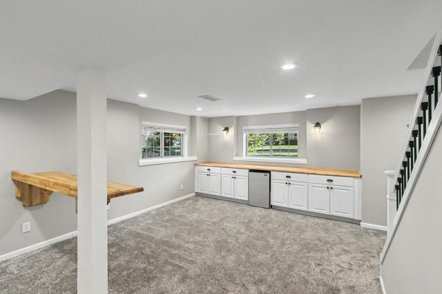 800 Sunnybrook Drive, Deforest, WI 53532