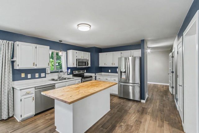 800 Sunnybrook Drive, Deforest, WI 53532