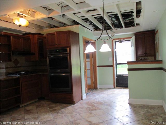 28251 Wildwood Trail, Farmington, MI 48336