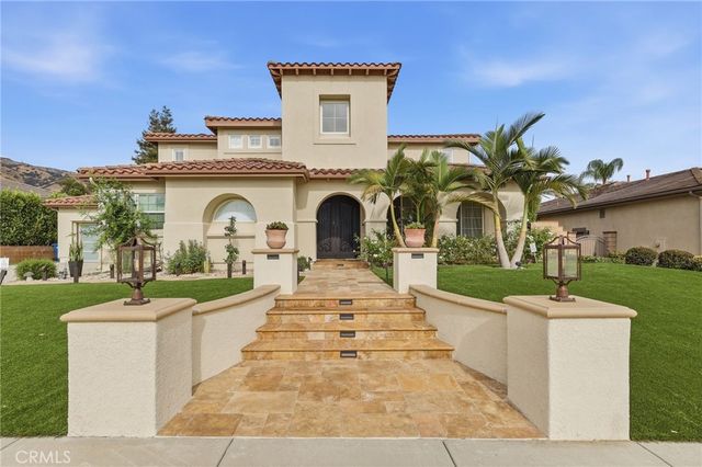 124 Grand Oaks, Glendora, CA 91741