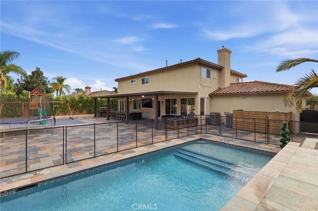 124 Grand Oaks, Glendora, CA 91741