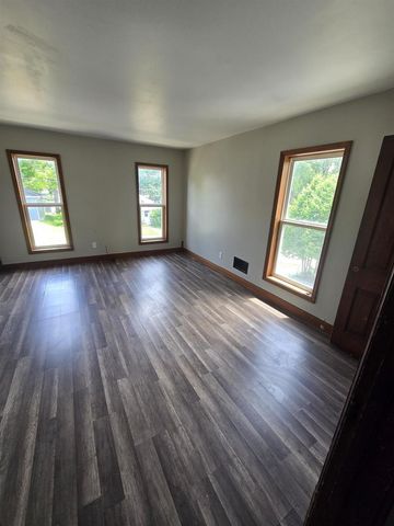 206 Linn Street, Janesville, WI 53548