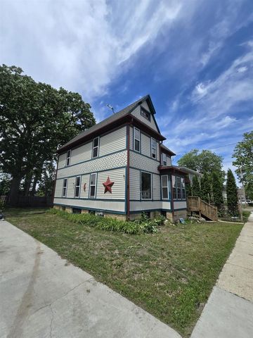 206 Linn Street, Janesville, WI 53548