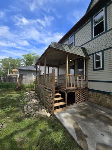 206 Linn Street, Janesville, WI 53548