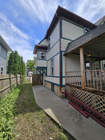 206 Linn Street, Janesville, WI 53548